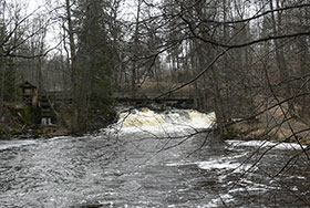 Водопад Мюллюкоски в Карккиле. Фото Jussi Laine, 2010 г.