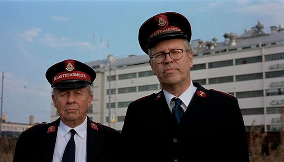 Петер фон Баг (справа) в 
													фильме Аки Каурисмяки 
													"Человек без прошлого" (2002 
													г.)